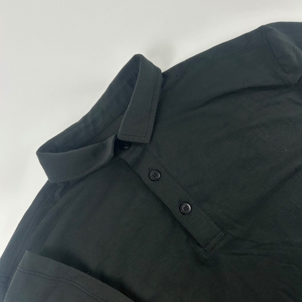 Lululemon Mens M Tech Polo Shirt Solid Black Short Sleeve Athletic Size Preppy